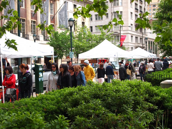 10 Ways to Dominate Farmers’ Markets: Friday Quickie