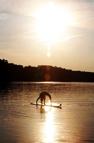 Paddleboard Yoga, Art Supply Swaps & Wellness Walks: Green Weekend Guide: 8/29 – 8/31