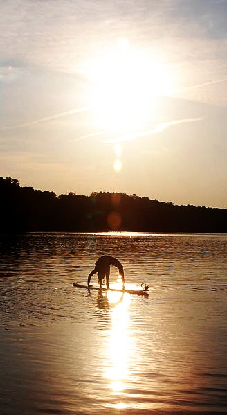 Paddleboard Yoga, Art Supply Swaps & Wellness Walks: Green Weekend Guide: 8/29 – 8/31