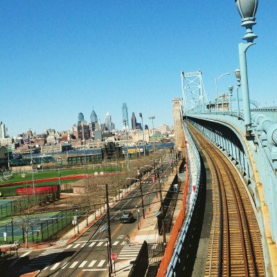 PHilly skyline ben franklin bridge