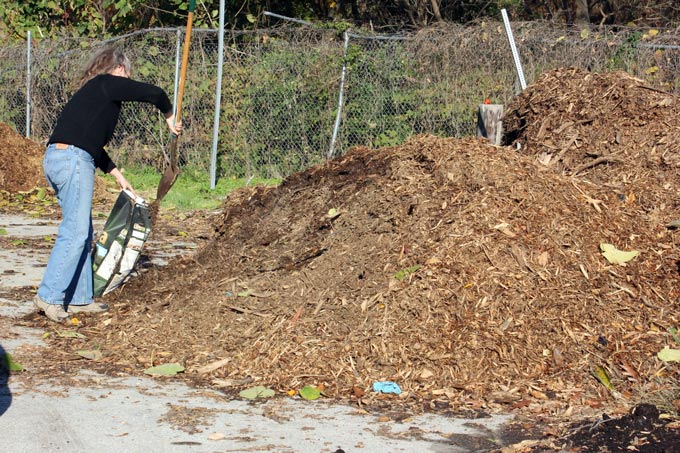 Fairmount park recycling center - free mulch & compost