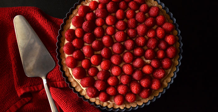 Droolworthy Recipe: Fresh Raspberry Tart with Lemon Cream Cheese Filling