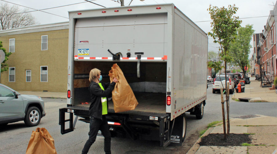 Recycling made easy: How to get rid of your old clothes & electronics in one swoop with Retrievr.