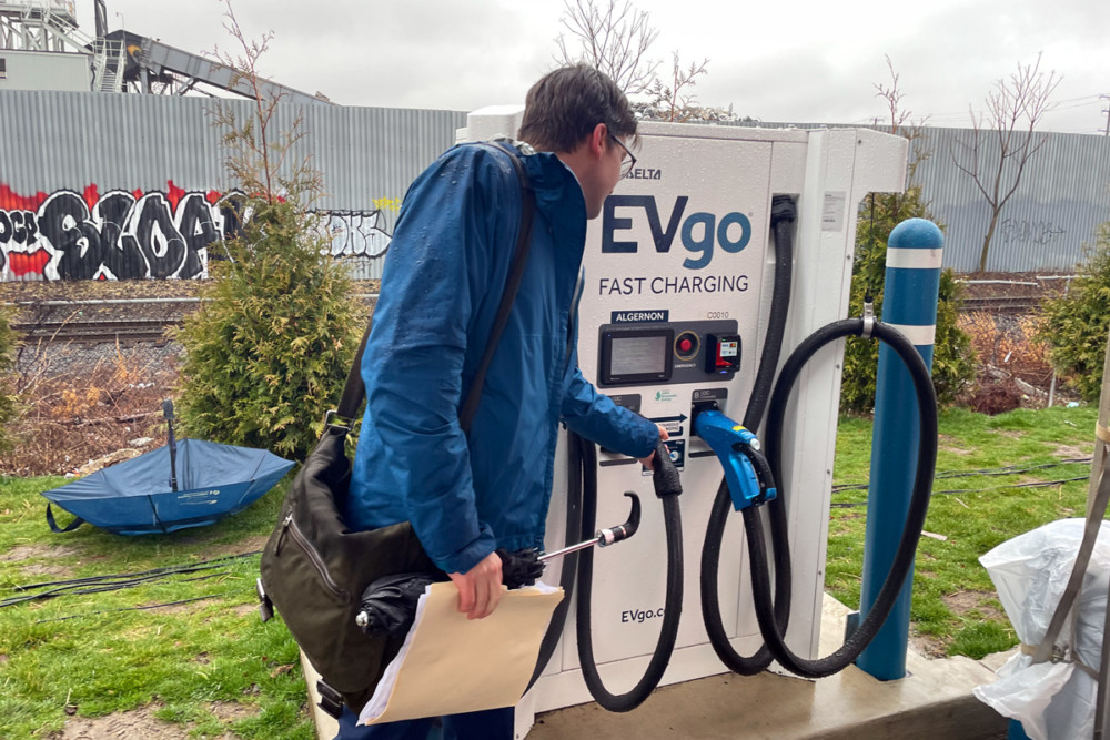 As gas prices soar, EV chargers are popping up at a Wawa near you