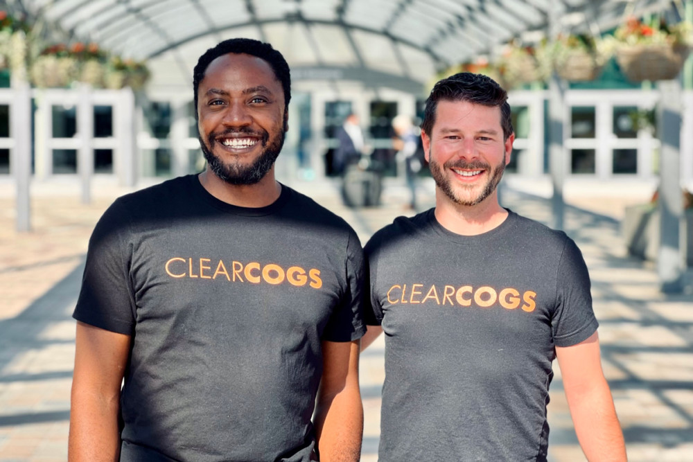 How ClearCogs Addresses Food Waste in Restaurants Using AI Learning
