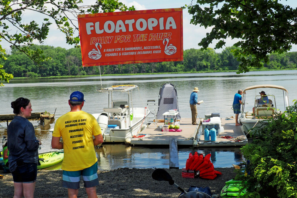 Floatopia sign